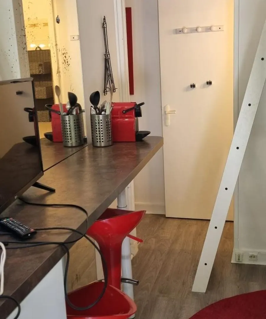 Apartament Paris 16 Studio 1
